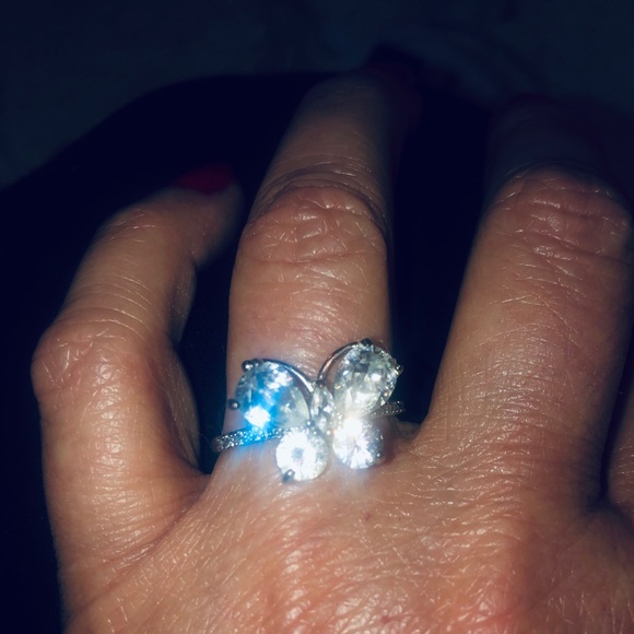 Ring - Picture 2 of 2